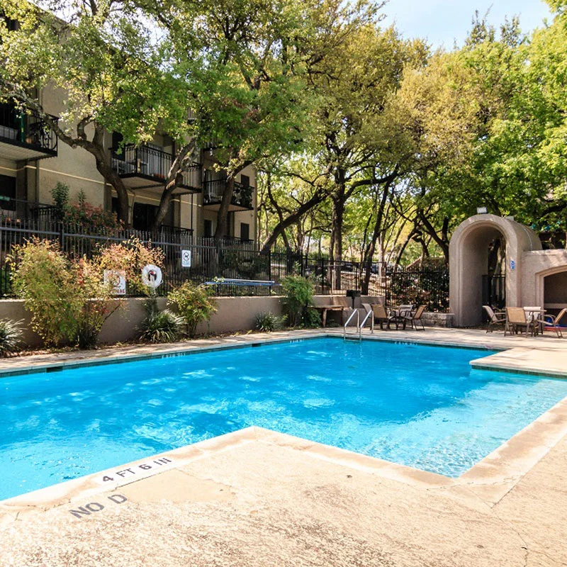 Villas at Southport apartment community in Austin